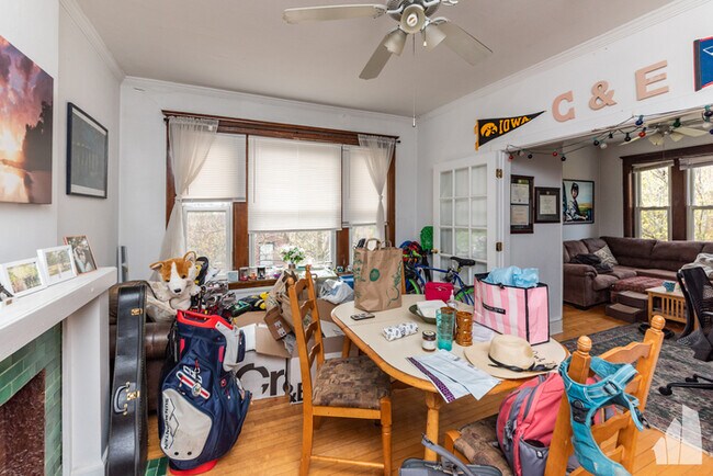 Foto del edificio - 4157 N Wolcott Ave