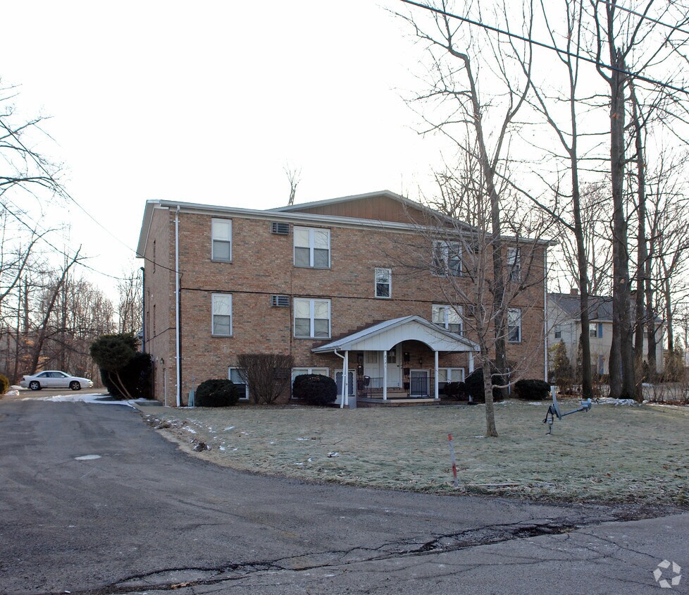 Primary Photo - 8131 Stadler Ave