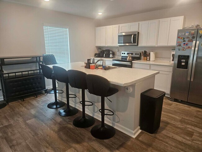 Building Photo - Newer 4 Bedroom Home In Stella NC