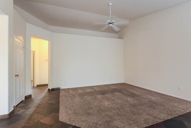 Foto del edificio - 40251 N Patriot Way