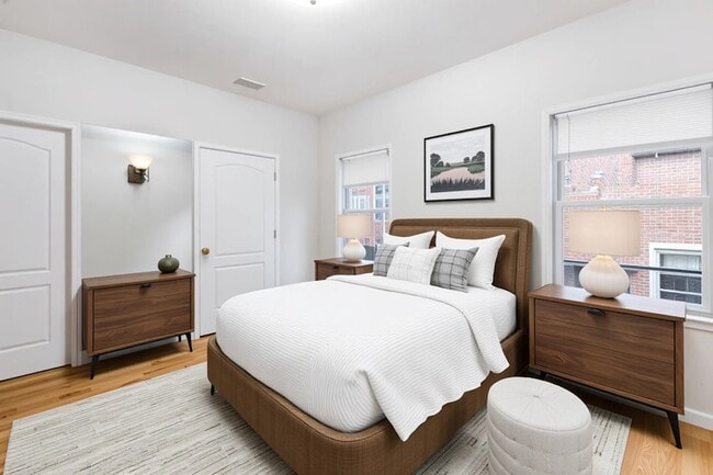 Photo - 43 Manhattan Ave House