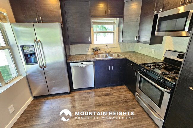 Foto del edificio - 2911 Hudson Cir