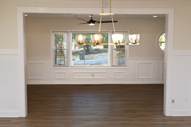Foto del edificio - MOVE-IN READY-NORTH-COLUMBUS & FT BENNING ...