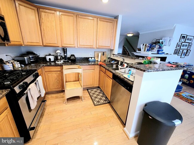 Building Photo - 42226 Terrazzo Terrace