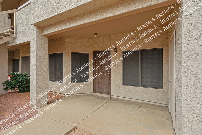 Building Photo - 11666 N 28th Dr