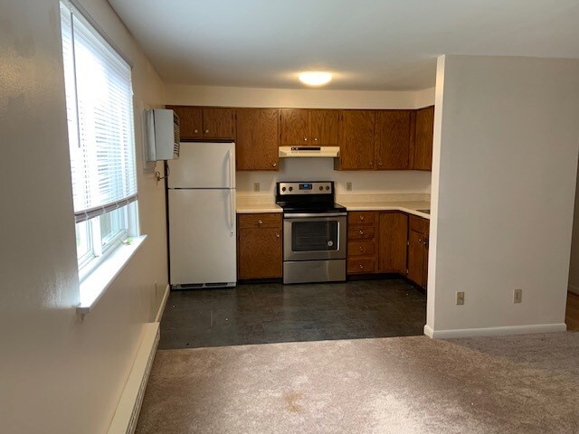 Kitchen - 131 Prospect St