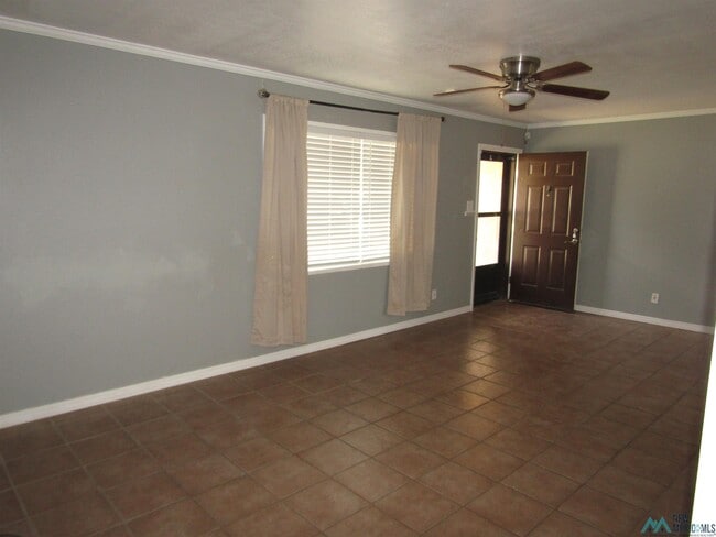 Foto del edificio - 907 W Sears Ave
