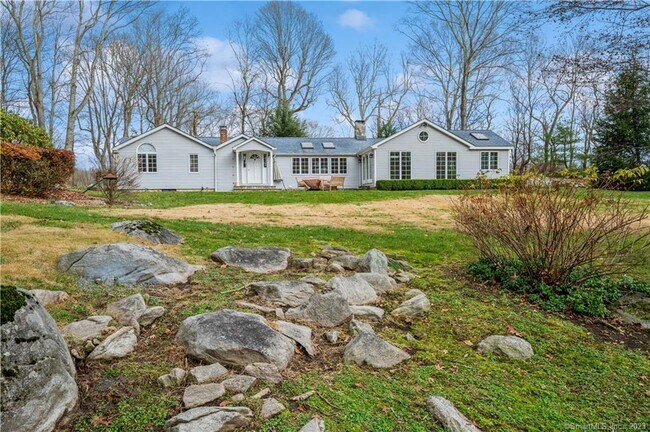 Foto del edificio - 2428 Long Ridge Rd