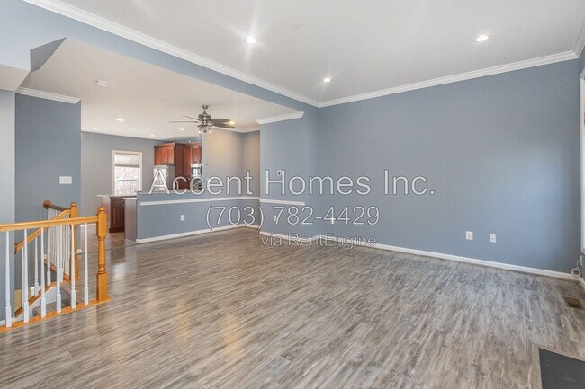Building Photo - 433 Stanton Pl