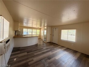 Building Photo - 7535 McDaniel Dr