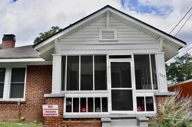 Photo - 929 Church St Townhome