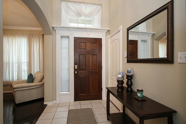 Building Photo - 17503 Colony Creek Dr