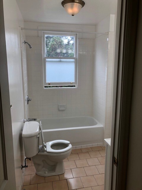 Building Photo - 600 Stanyan St