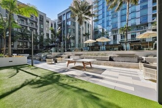 Building Photo - Trademark