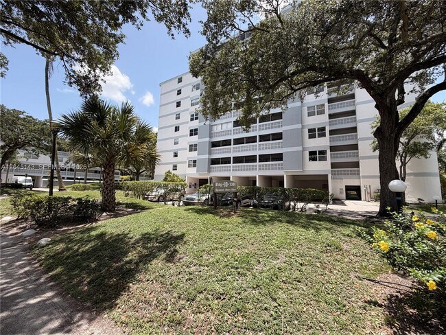 Foto del edificio - 3301 Spanish Moss Terrace