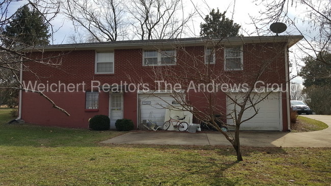 Building Photo - 202 Bonnacliff Ct