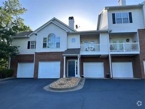 Building Photo - 304 Spring Heights Ln