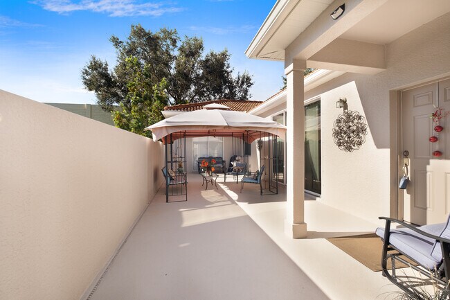 Foto del edificio - 3907 Recreation Ln