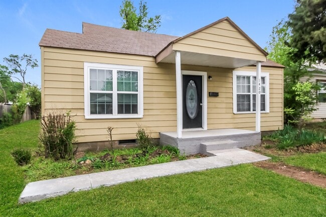 Building Photo - 1420 NW 94th St