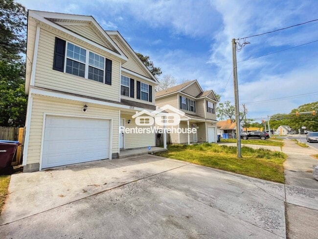 Foto del edificio - 1713 Sparrow Rd