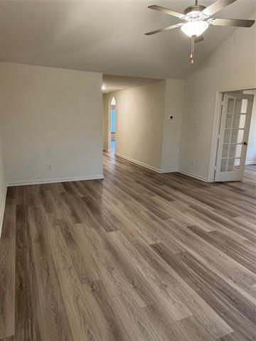 Foto del edificio - 3010 McCoy Rd