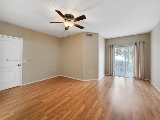 Building Photo - 1309 Belmont Pl