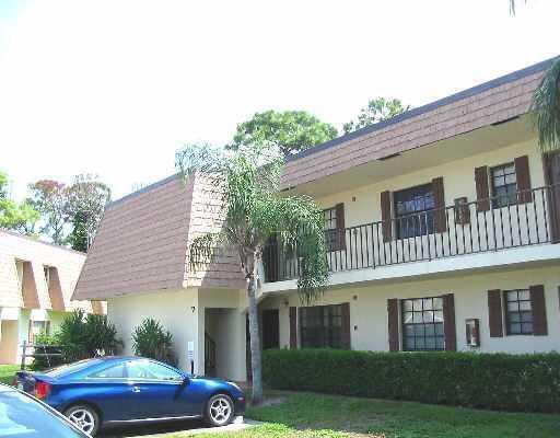 Building Photo - 4101 Oak Terrace Dr