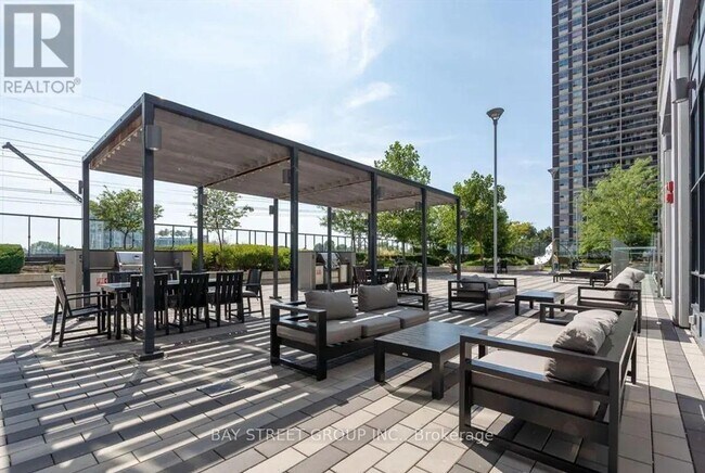 Photo du bâtiment - 9 Mabelle Ave