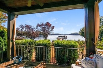 Building Photo - 17120 Belle Isle Dr