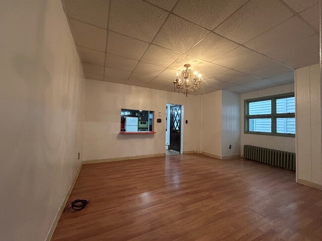 Dining Room p3 - 913 Price St