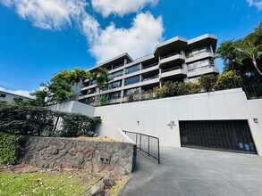 Building Photo - 512 Iolani Ave