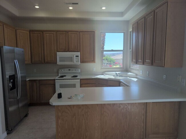 Foto del edificio - Spacious and Inviting 3-bedroom