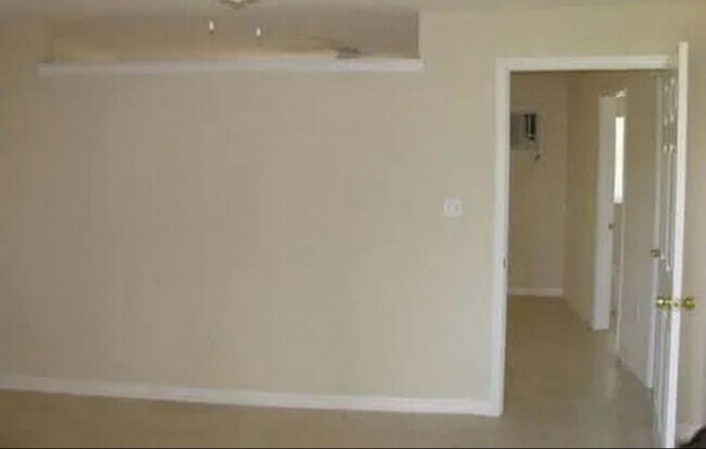 Foto del edificio - 229 W Lancaster Rd