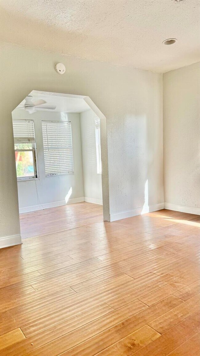 Foto del edificio - 205 S Federal Hwy