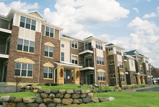 Building Photo - Drumlin Towers