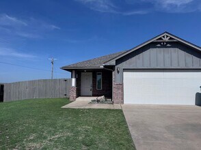Building Photo - 3000 Tenkiller Dr