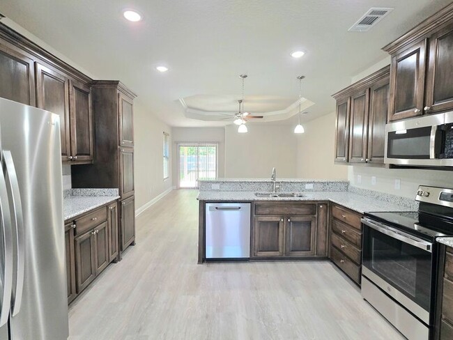Building Photo - 3858 Ranch Rd