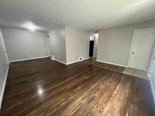 Foto del edificio - 117 Bayview Dr