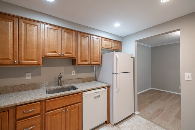 Foto del edificio - 7651 Tremayne Pl