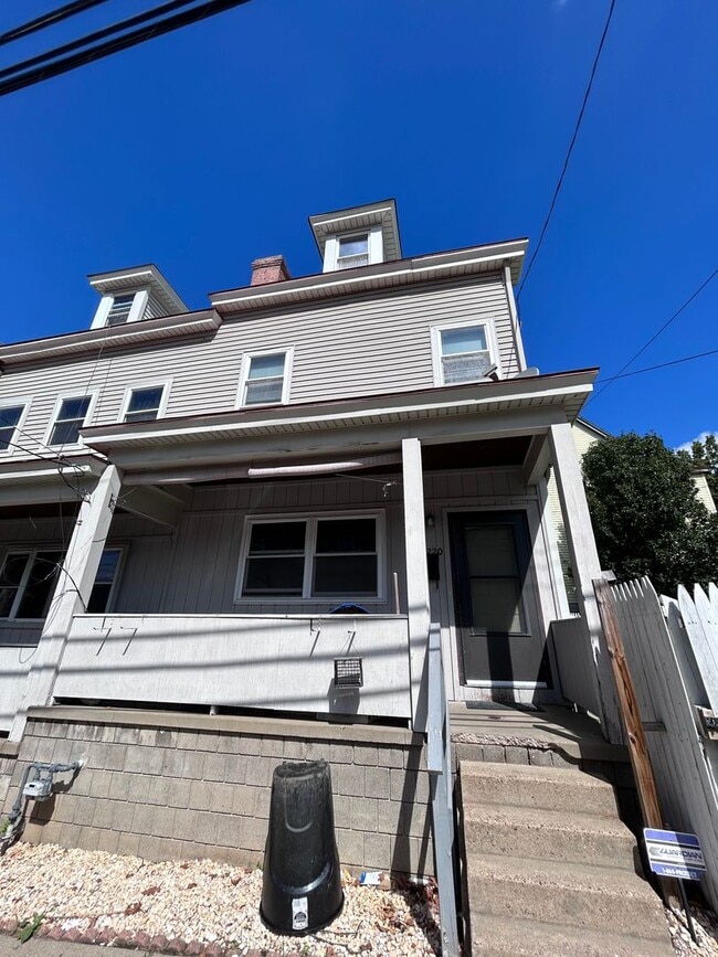 Building Photo - 1220-1224-1224 Termon Ave