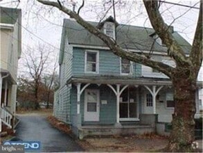 Building Photo - 204 Washington St