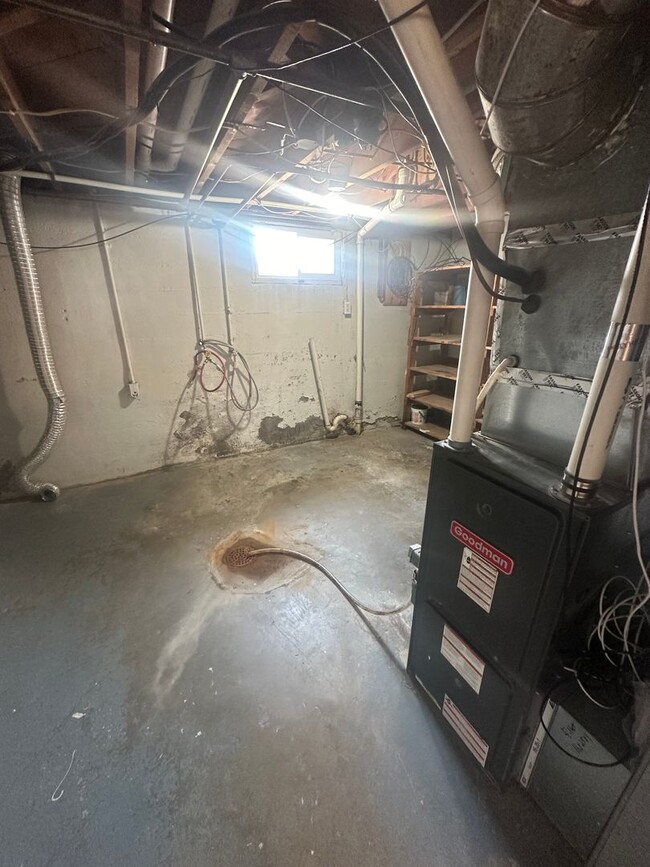 Building Photo - Ready Middle of January! Two bedrooms, one...