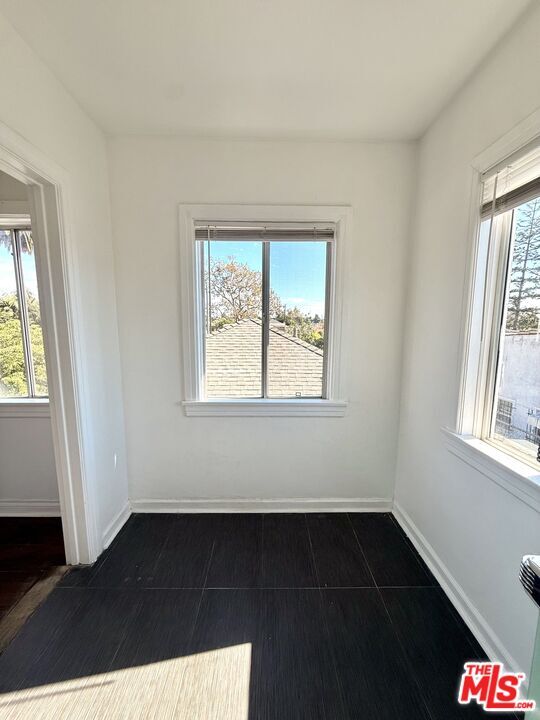 Foto del edificio - 3883 S Gramercy Pl
