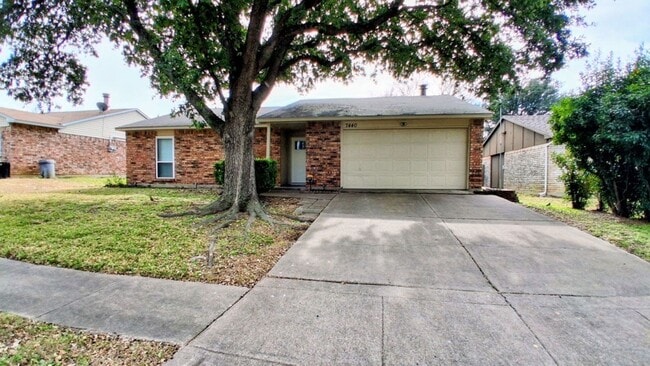 Foto del edificio - North Richland Hills Home on Spacious Lot!