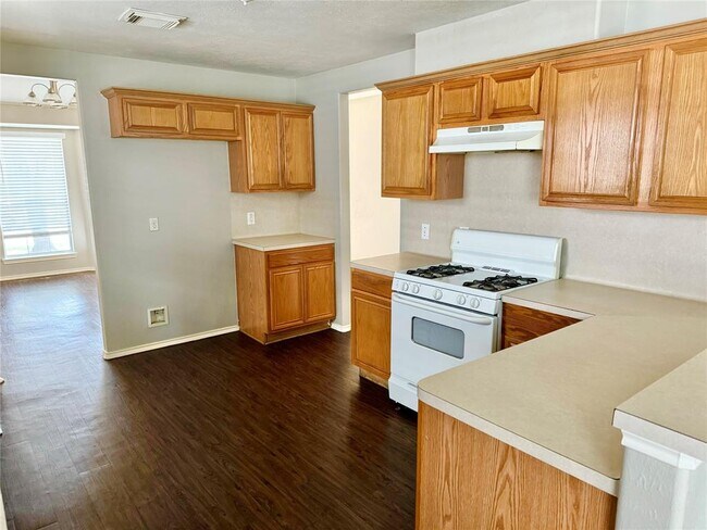 Building Photo - 7266 Junco Dr