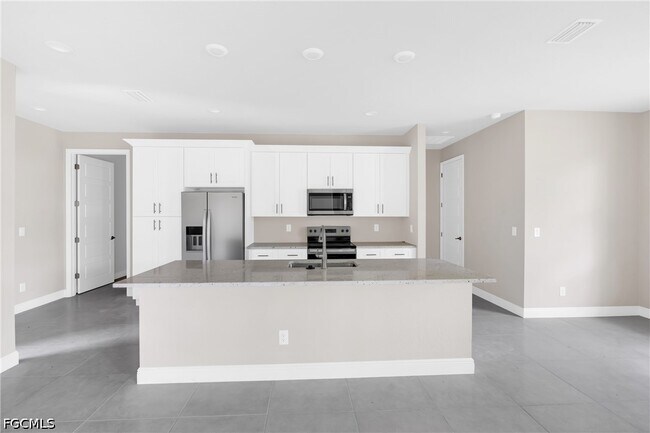 Foto del edificio - 208 Clover Ave