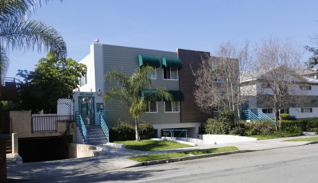 Foto principal - 319 Concord St