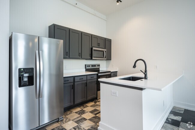 1BR, 1BA - 810SF - The Palmetto Lofts