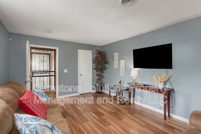 Building Photo - 2307 Dalebrook Ct