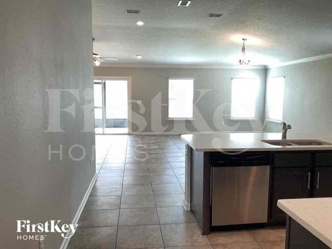 Building Photo - 10126 Andean Fox Dr